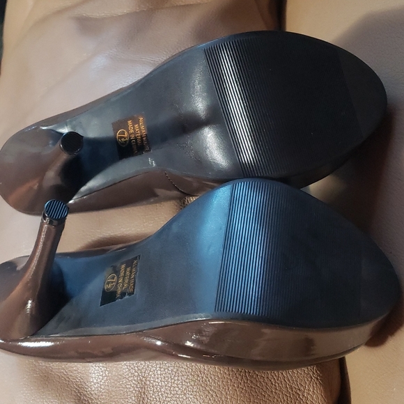 Brown platform stiletto heels - Picture 8 of 10